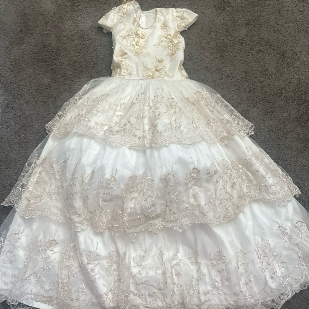 Girls Ivory Lace Tiered Party Dress